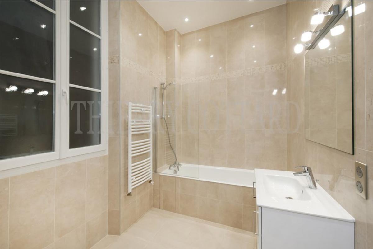 L1981U1_qsalledebain