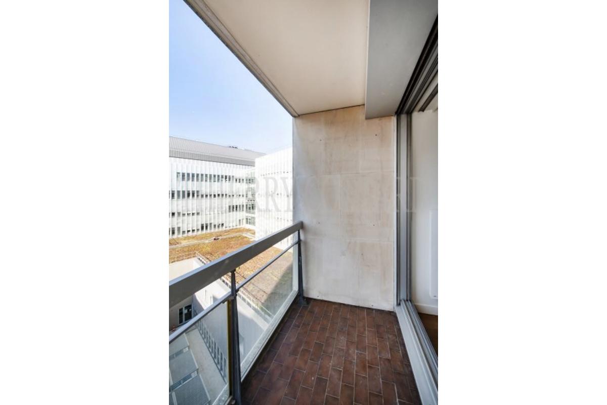 L1994F_ebalcon