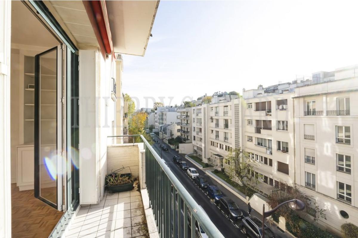 L2061A_evuedubalcon