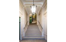L2112_bescalierhall