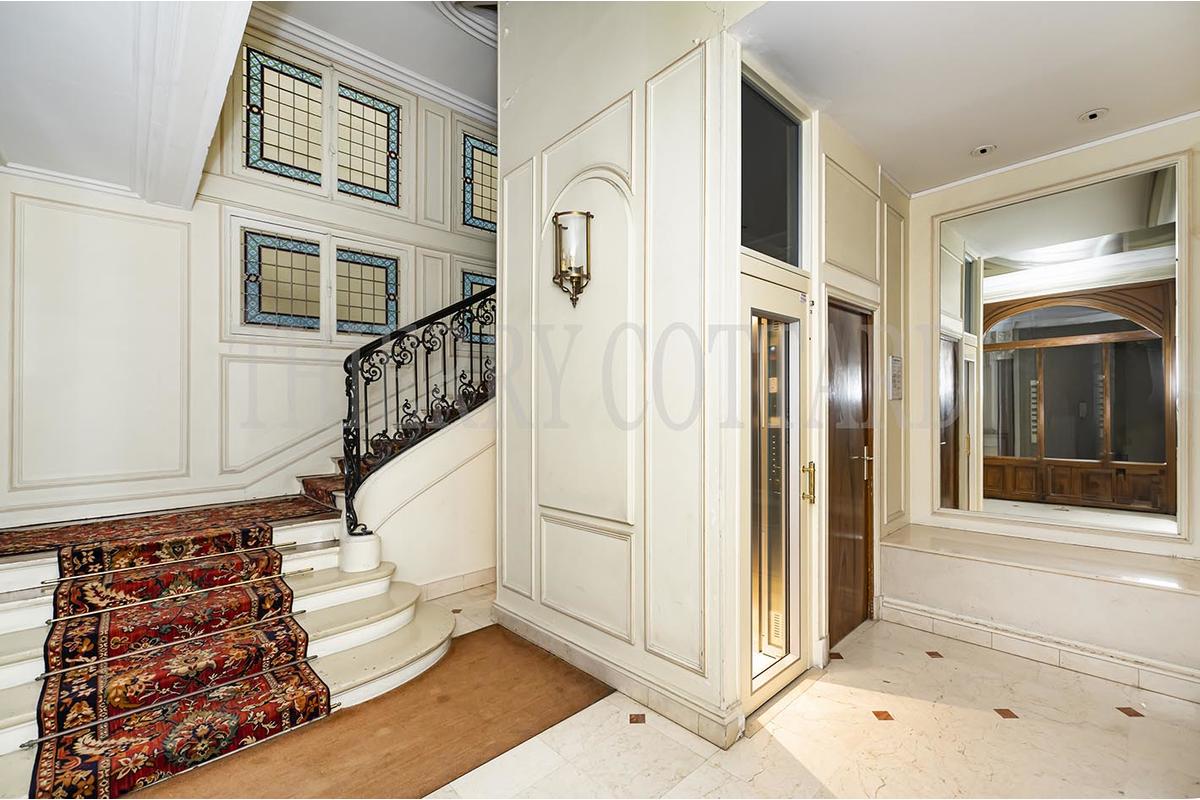 V3098_ehall8