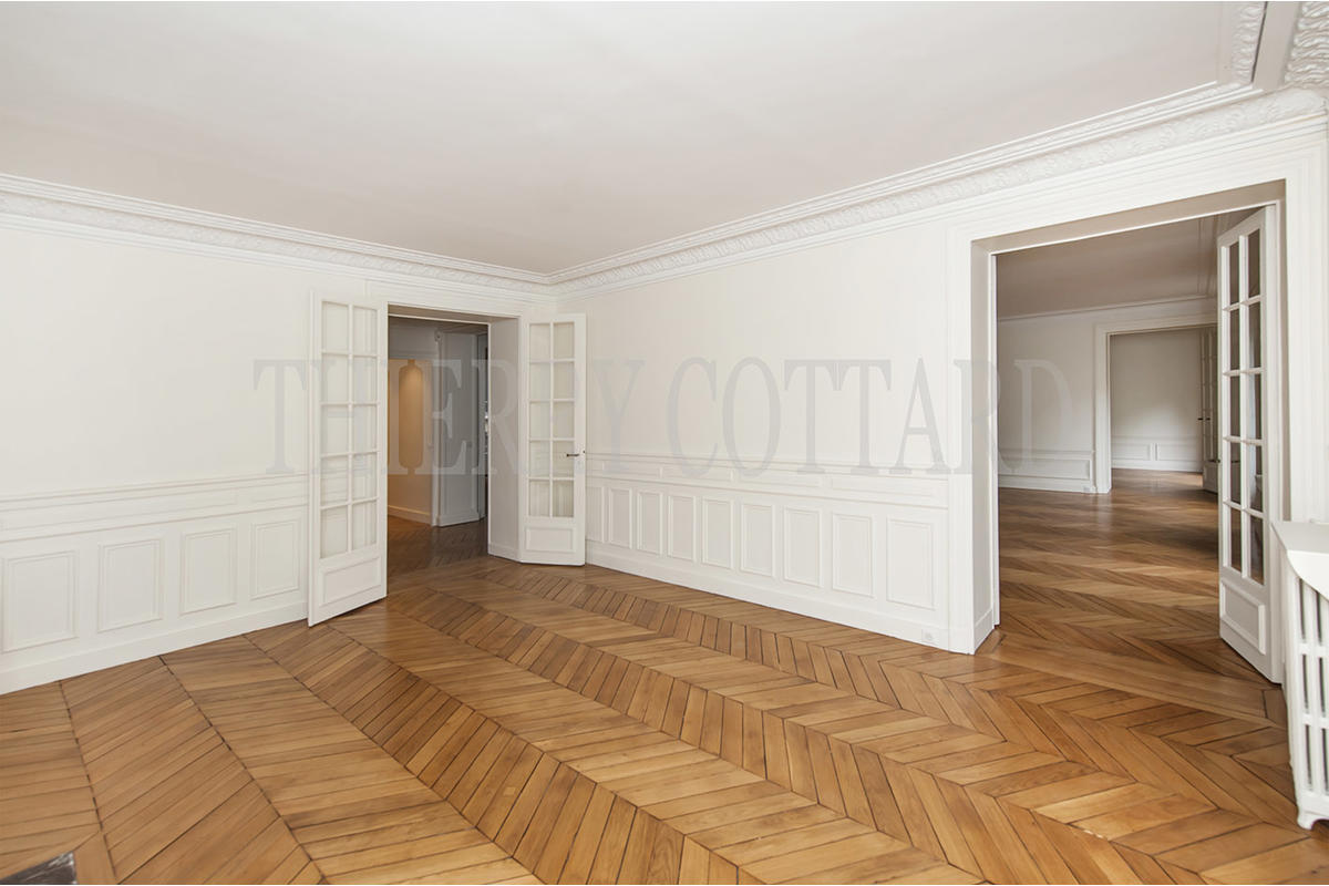 L1981C1_17salon