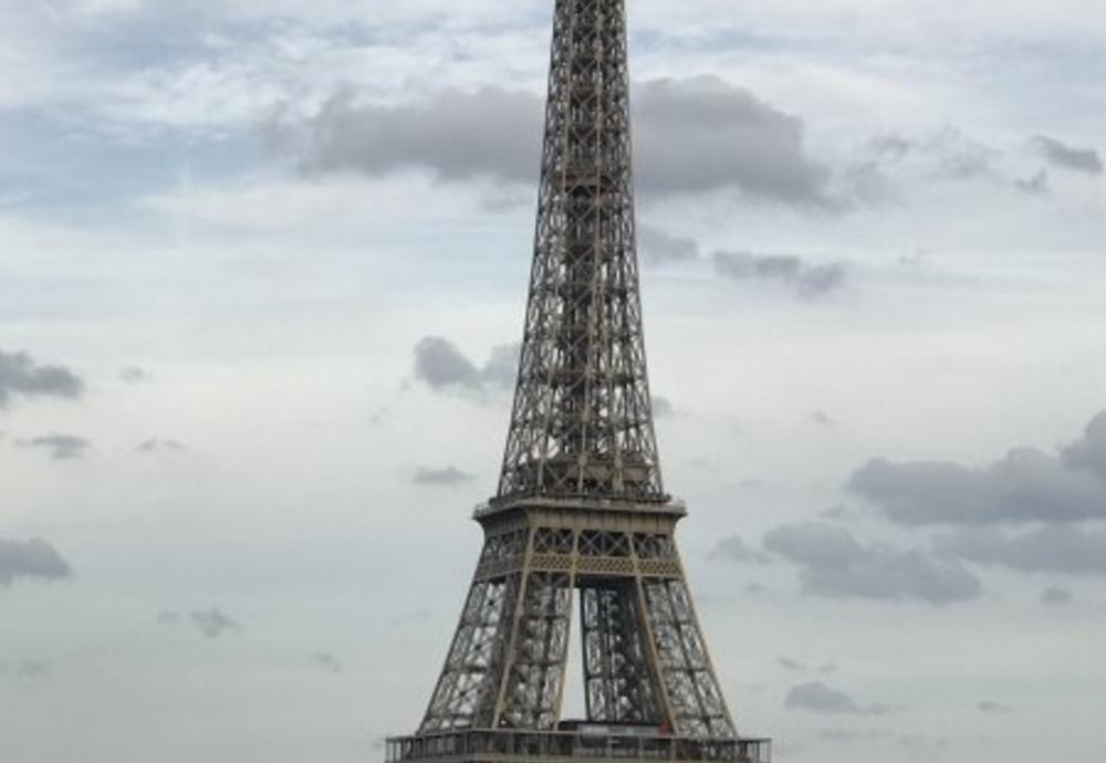 L1967W_atoureiffel