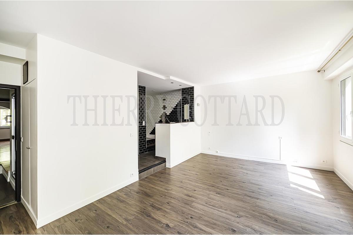 V3101_gchambre1