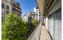 V3108_eebalcon1