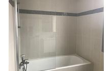L1994C2_salledebain
